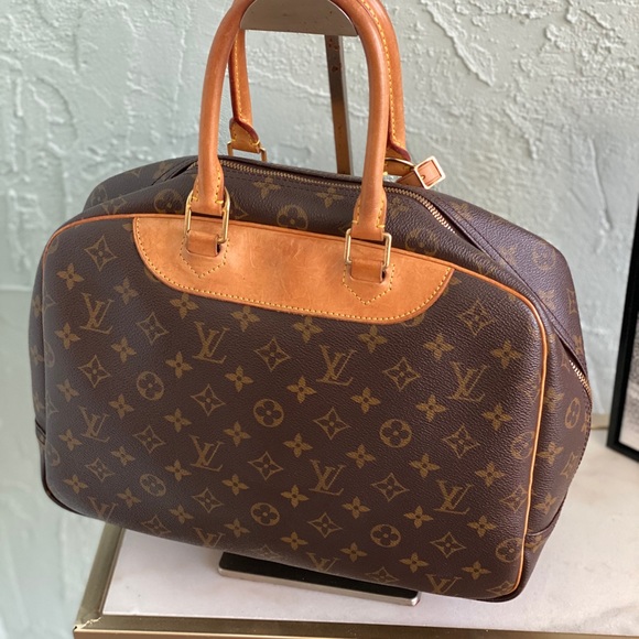 🚫SOLD🚫Authentic Louis Vuitton Deauville Bag - Picture 7 of 15